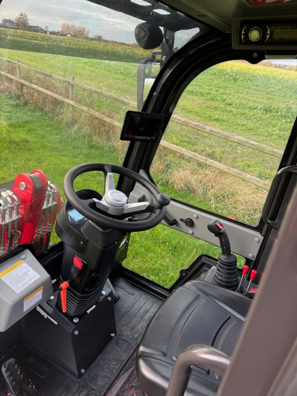 max loader 906 (kopier)