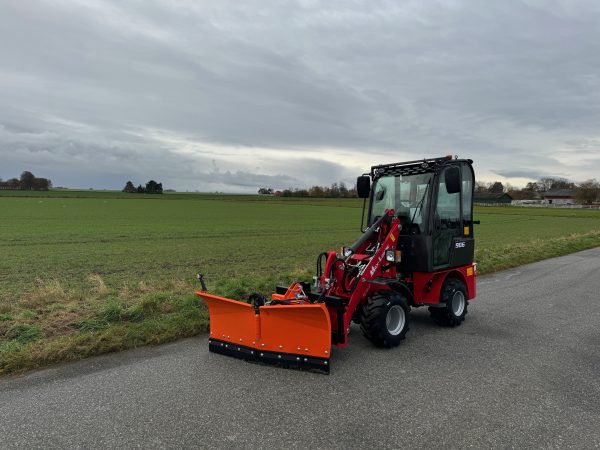 max loader 906 med kabine