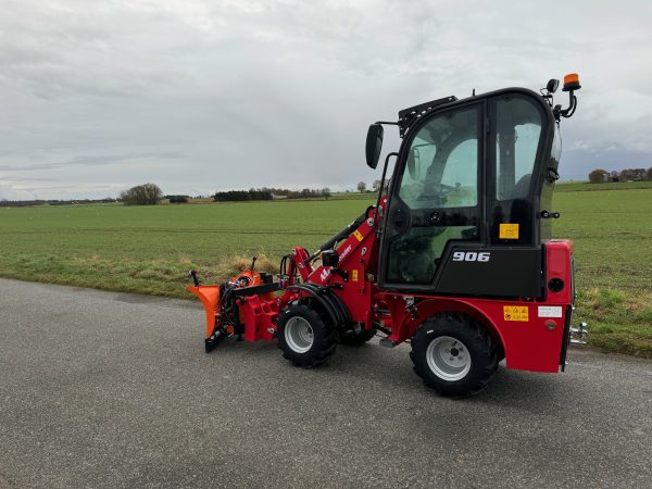max loader 906 med kabine