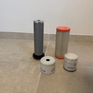 fltersæt til max loader 810 m/ perkins motor