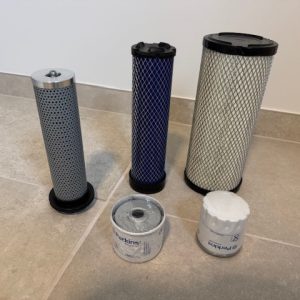 fltersæt til max loader 810 m/ perkins motor