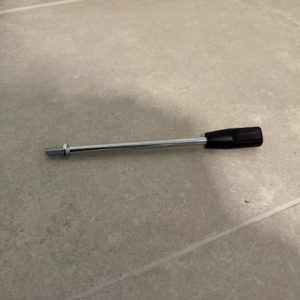 håndtag for hyd. ventil lige sort (kopier)